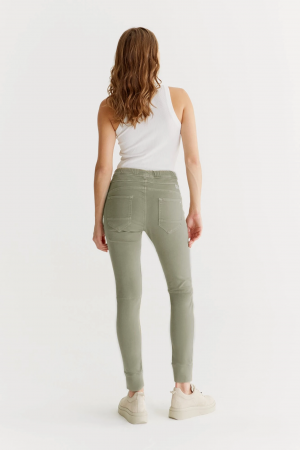 c.o.j. denim  SLIM COLOURED JOG PANTS SAGE bestel je online bij www.detojeans.nl/