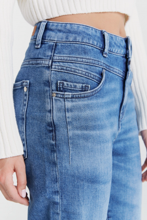 c.o.j. denim  Boyfriend Jeans Medium Blue bestel je online bij www.detojeans.nl/ c.o.j. denim  Boyfriend Jeans Medium Blue bestel je online bij www.detojeans.nl/