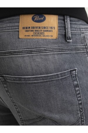 Petrol Industries  Men Supreme Stretch 9700 Grey bestel je online bij www.detojeans.nl/