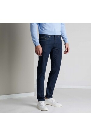 vanguard V850 RIDER COMFORT DARK FINISH