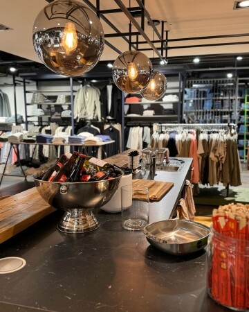 img MORGEN 29 MAART | JEANS EN SUSHI EVENT IN DETO AXEL 
-BUY 2 JEA...